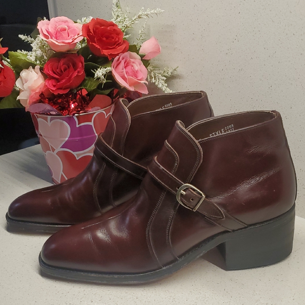 Sears/EASY FLEX Burgundy Leather Ankle Booties